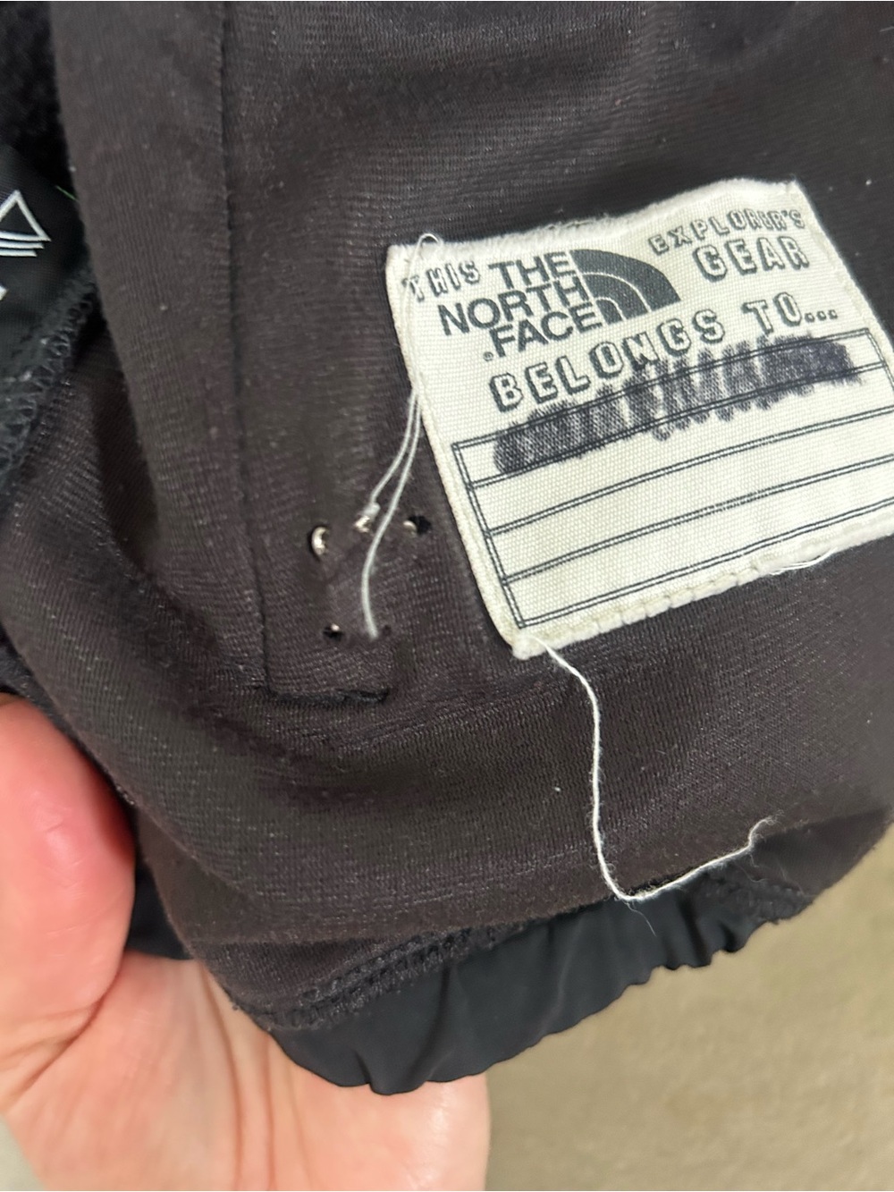 The North Face Kids' Black Fleece Jacket-XS - Picture 6 of 7